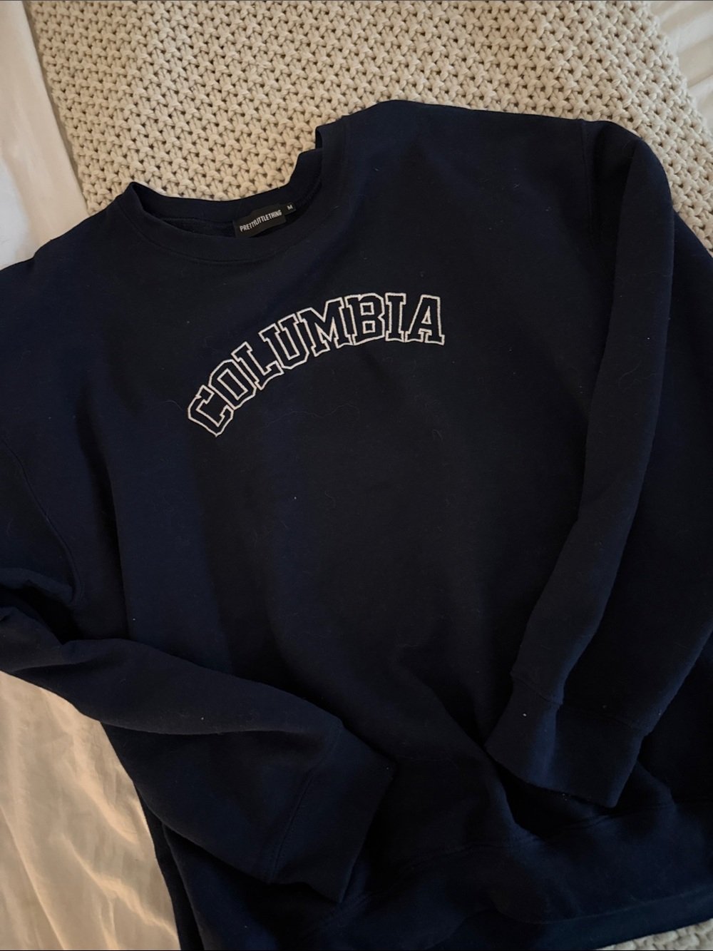PrettyLittleThing Navy Collegiate 'COLUMBIA' Sweatshirt
